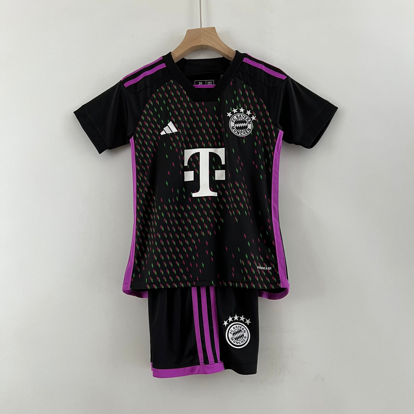 23/24 kids Bayern Munich away size: 16-28