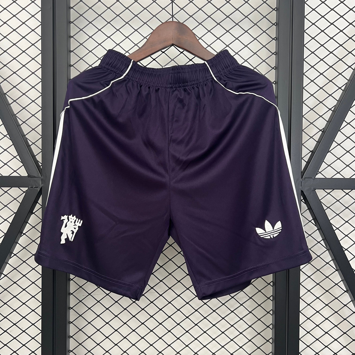 Manchester United Shorts 2025/2026