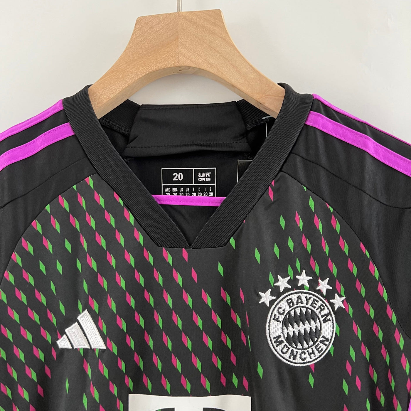 23/24 kids Bayern Munich away size: 16-28