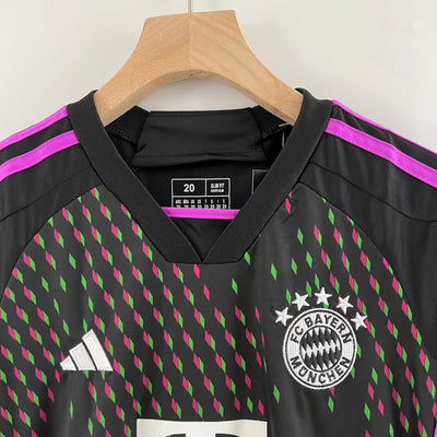 23/24 kids Bayern Munich away size: 16-28
