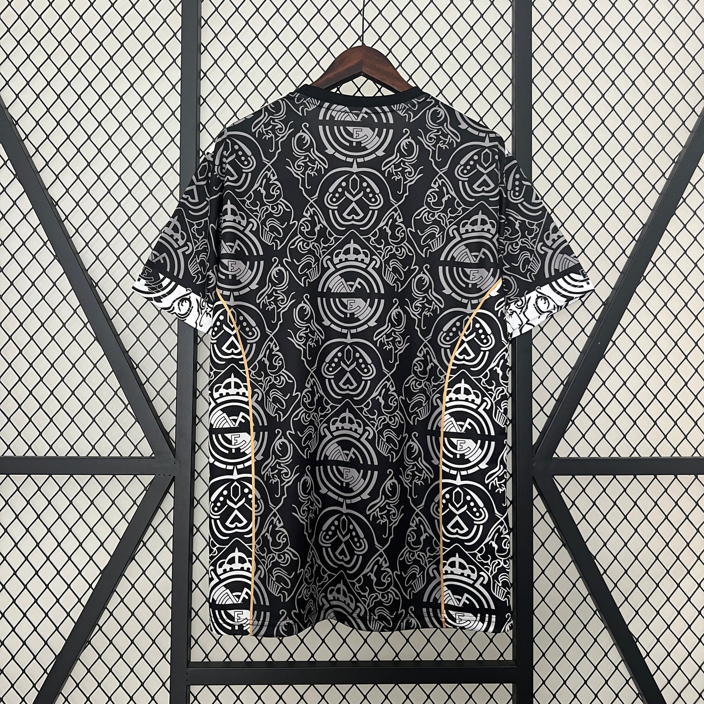 Real Madrid Black Special Edition 2024/2025