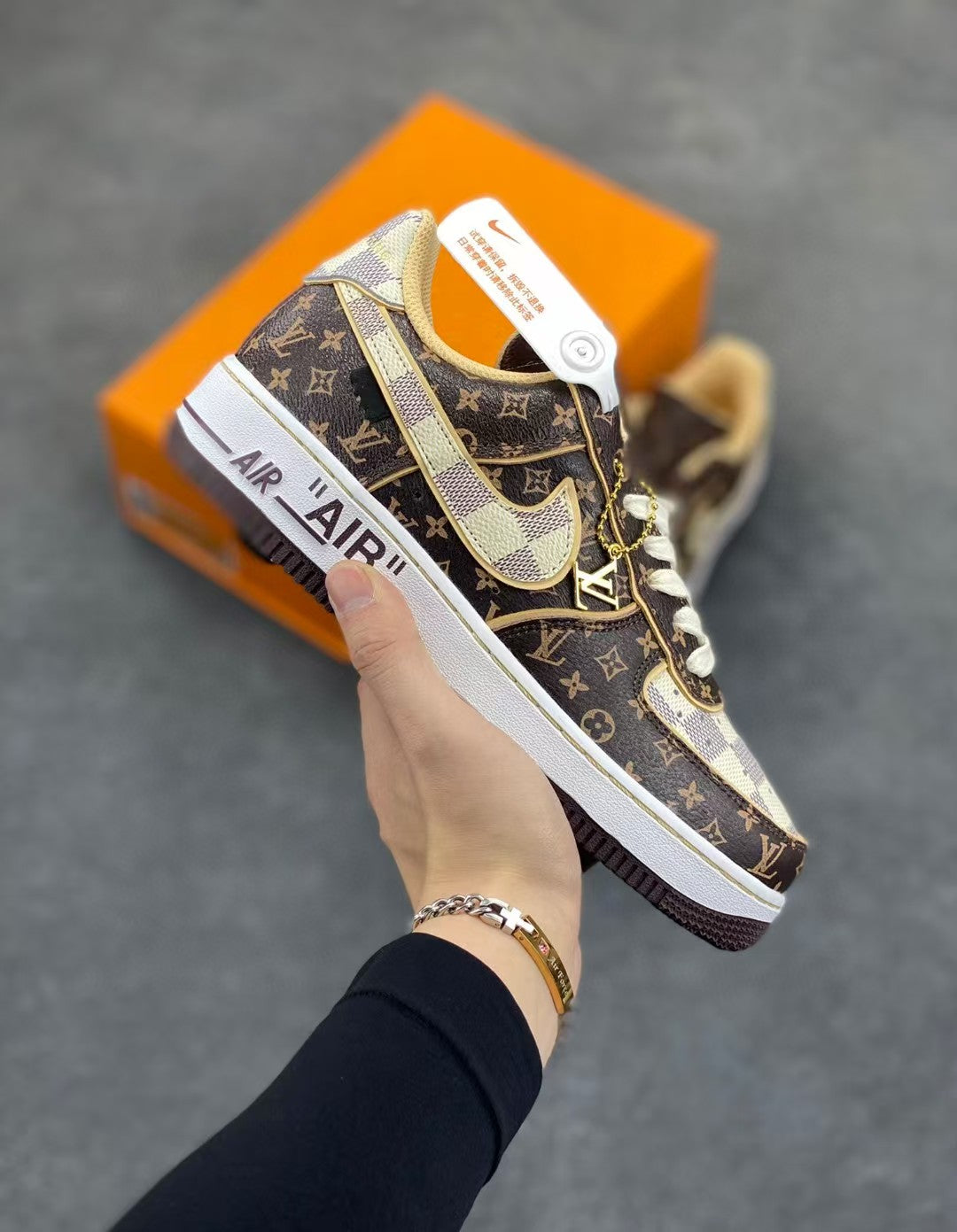 Nike Air Force 1 Shoes Fn18 - Iconic Streetwear Sneakers