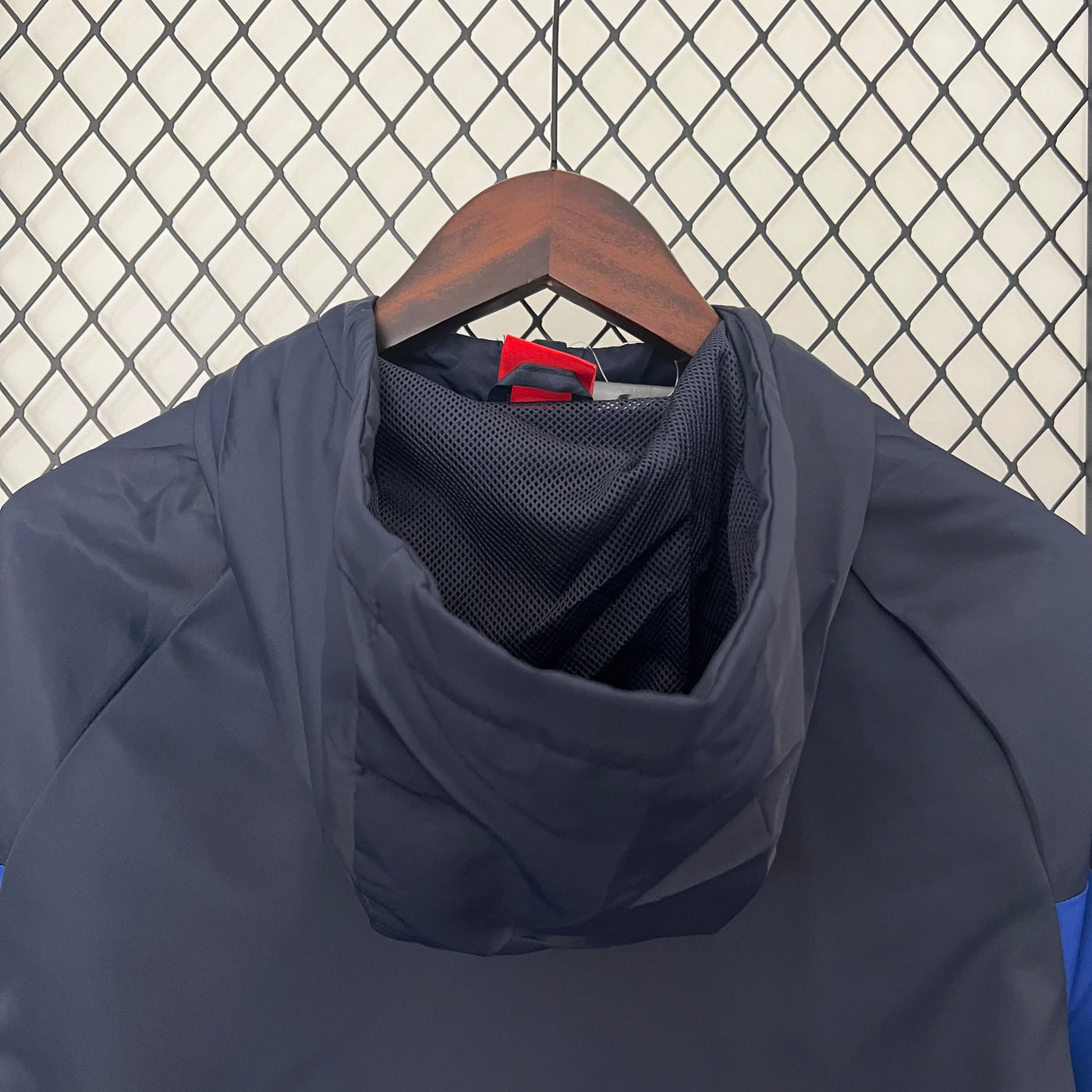 Officiële FC Barcelona Windbreaker 2024/2025 – Maten S tot XXL