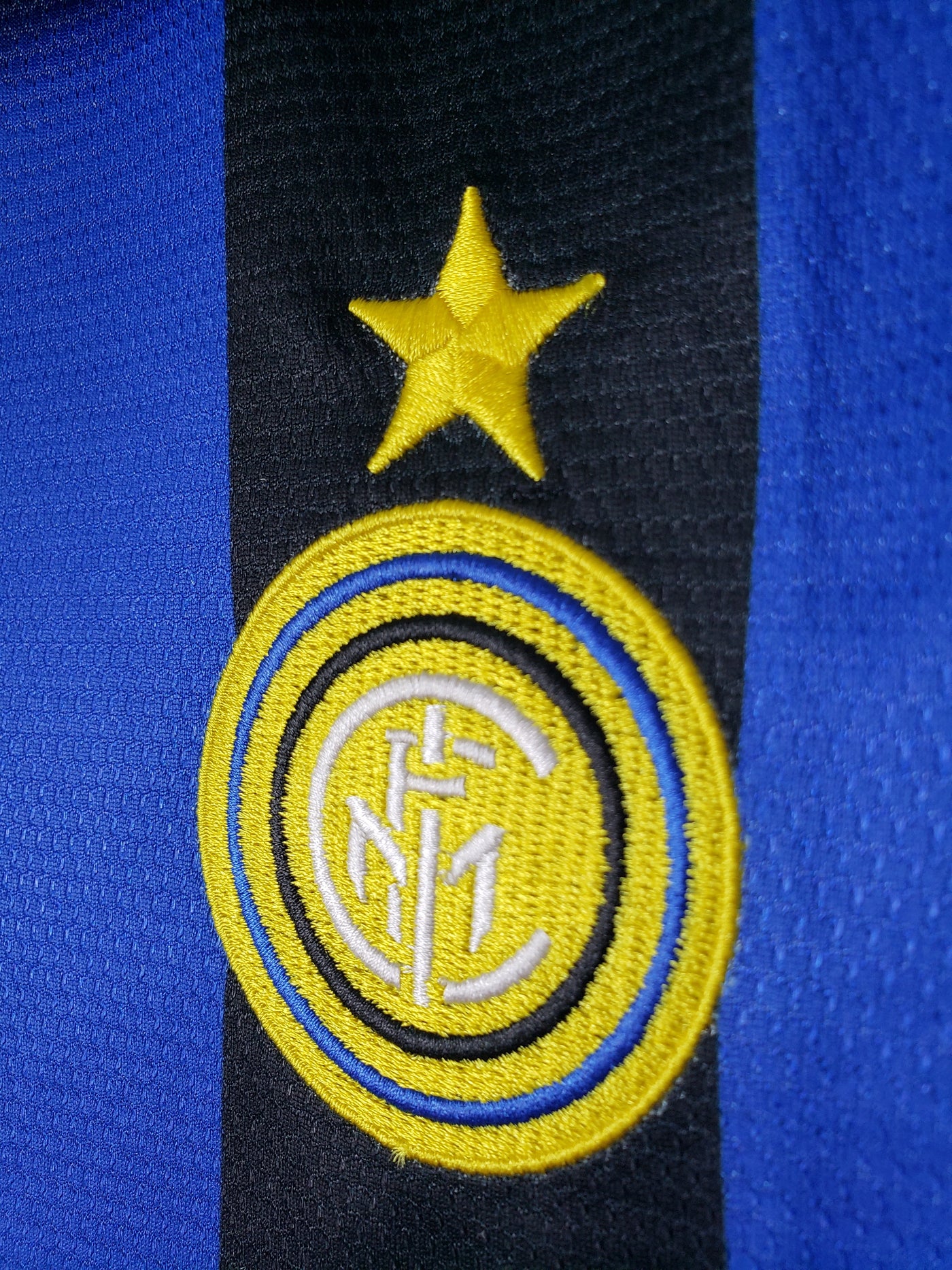 Inter Home Retro Shirt 1998 - Zamorano 1+8 Edition