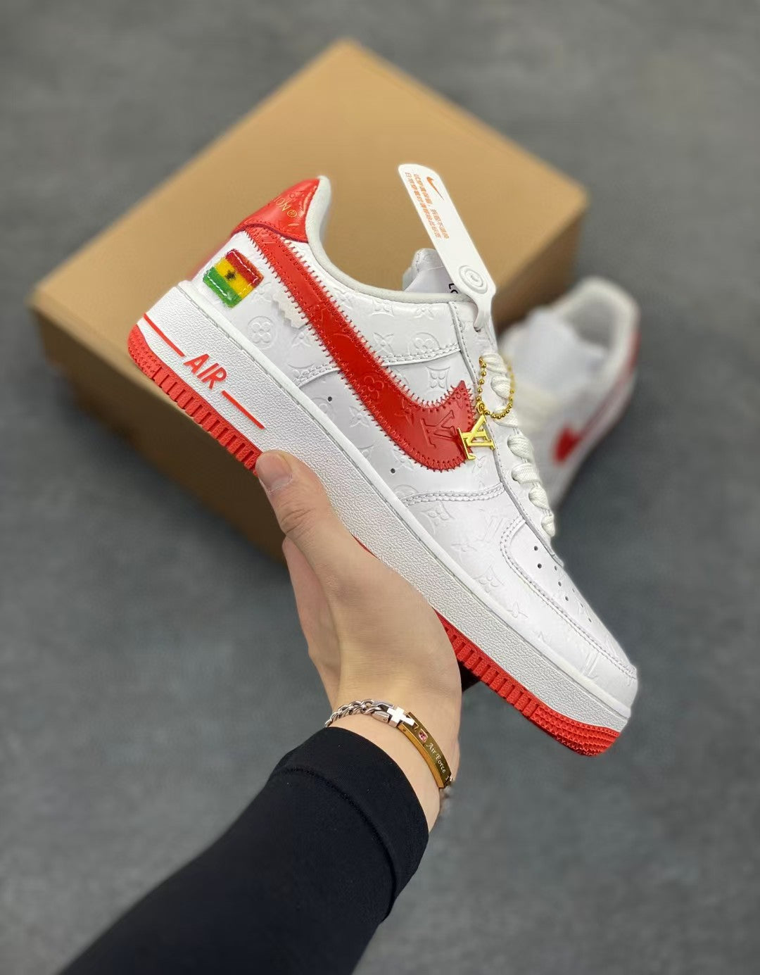 Nike Air Force 1 Shoes Fn24 - Iconic Streetwear Sneakers