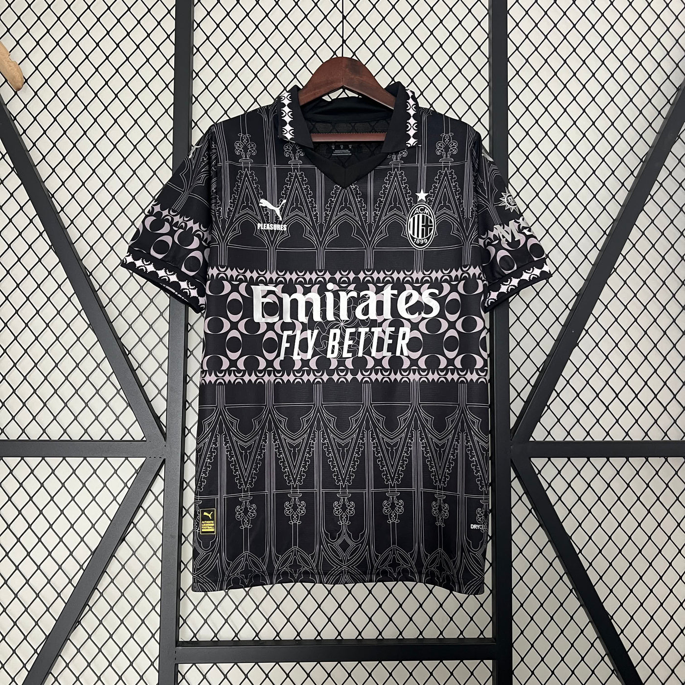 Officiële AC Milan Special Edition Shirt 2024/2025 - Zwart met Gotisch Design