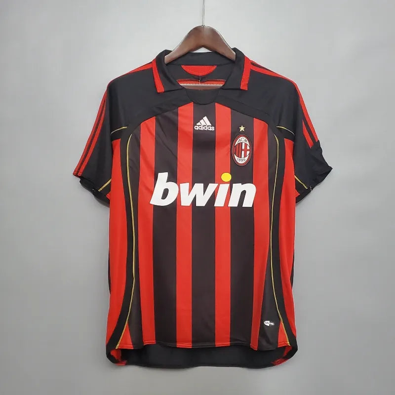 Iconische AC Milan 2006 2007 Thuisshirt - Draag de Rossoneri Geschiedenis met Trots!