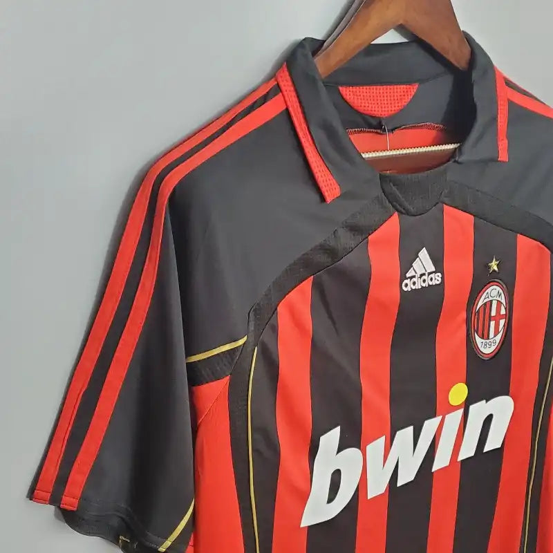 Iconische AC Milan 2006 2007 Thuisshirt - Draag de Rossoneri Geschiedenis met Trots!