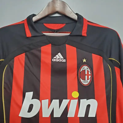 Iconische AC Milan 2006 2007 Thuisshirt - Draag de Rossoneri Geschiedenis met Trots!