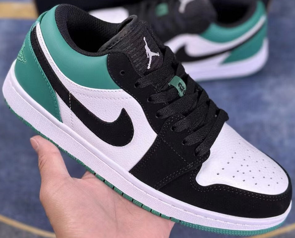 Nike Air Jordan 07 Shoes - Iconic Streetwear Sneakers