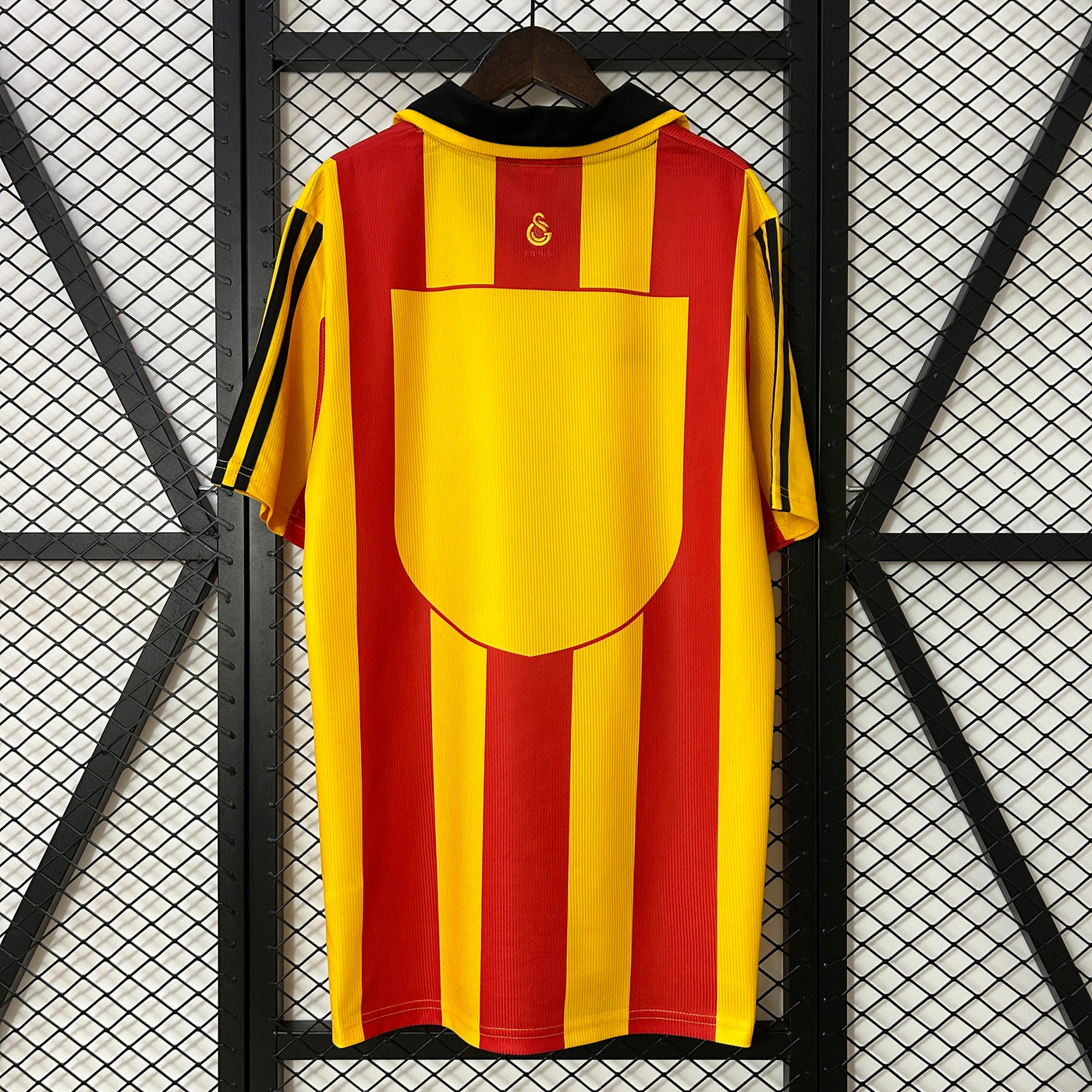 Galatasaray Home Retro Shirt 1999/2000