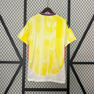 Officiële Juventus Derde Shirt 2024/2025 - Geel met Roze en Donkere Accenten