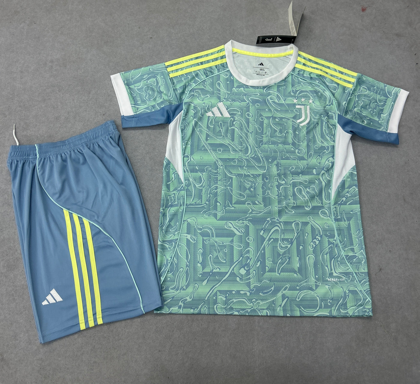 Juventus Kit Away 2025/2026