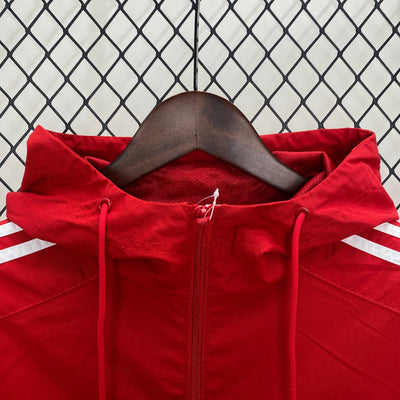 Rode Windbreaker 2024 met Witte Strepen
