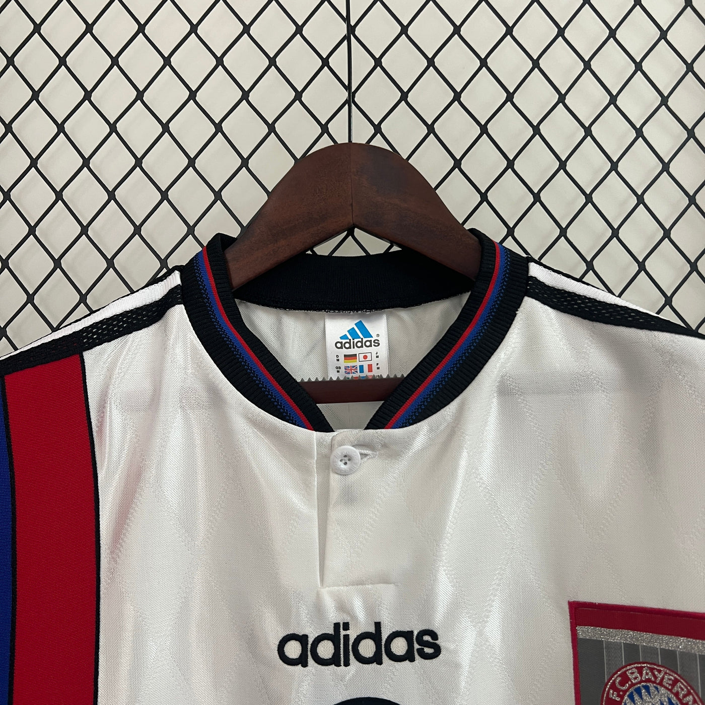 Retro Bayern Munich 96/98 Away S-XXL