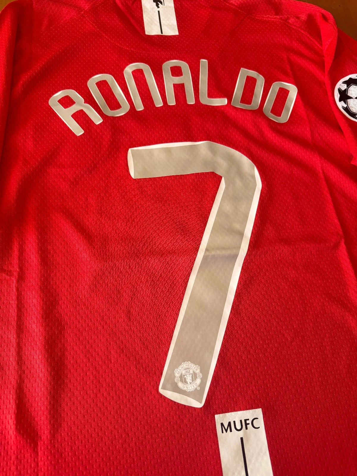 Cristiano Ronaldo - Manchester United Retro Shirt 2008